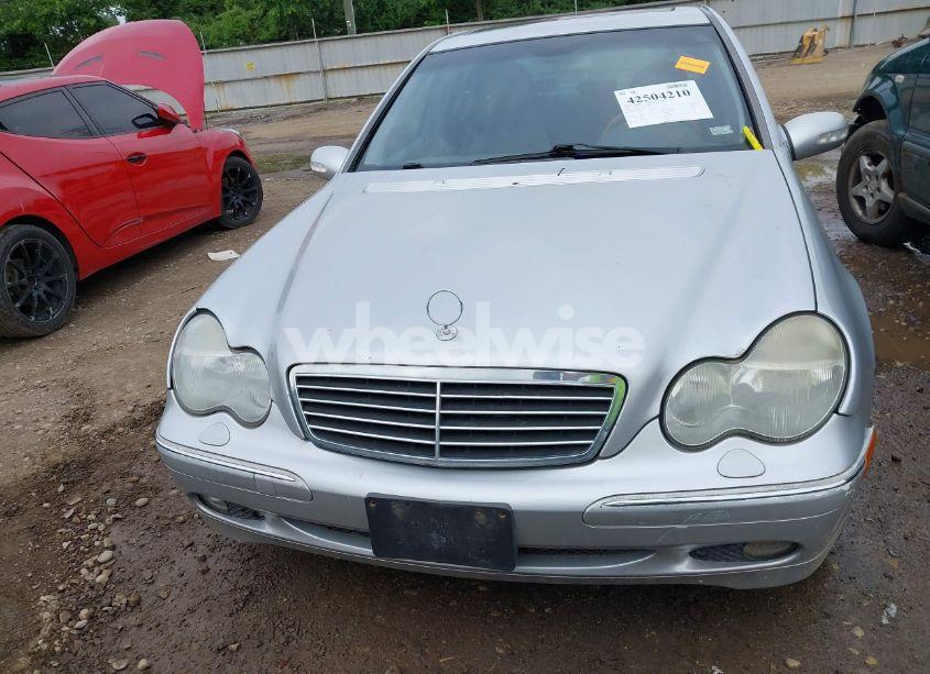Photo 6 of 2002 Mercedes-benz C 320 (VIN WDBRF64J52E009146)