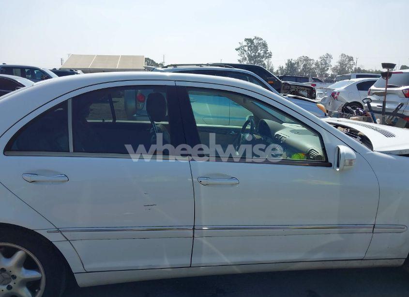 Photo 13 of 2001 Mercedes-benz C 320 (VIN WDBRF64J71F085525)