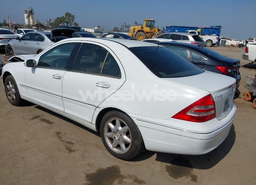 Photo 3 of 2001 Mercedes-benz C 320 (VIN WDBRF64J71F085525)