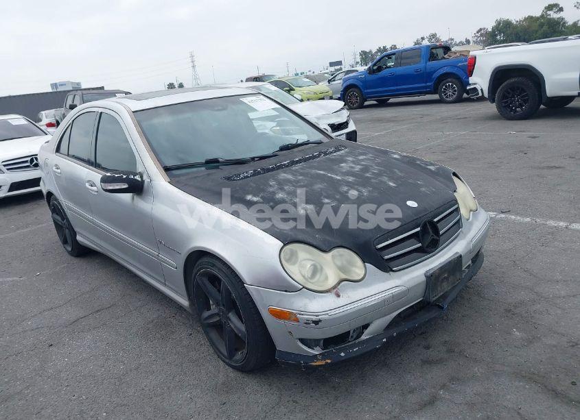 2002 Mercedes-benz C 32 AMG (VIN WDBRF65JX2F222750) main photo