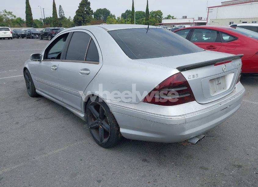Photo 3 of 2002 Mercedes-benz C 32 AMG (VIN WDBRF65JX2F222750)