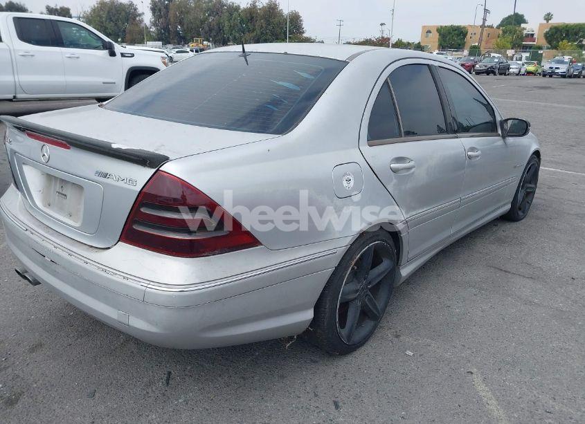 Photo 4 of 2002 Mercedes-benz C 32 AMG (VIN WDBRF65JX2F222750)