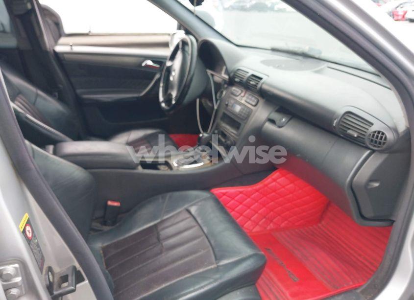 Photo 5 of 2002 Mercedes-benz C 32 AMG (VIN WDBRF65JX2F222750)