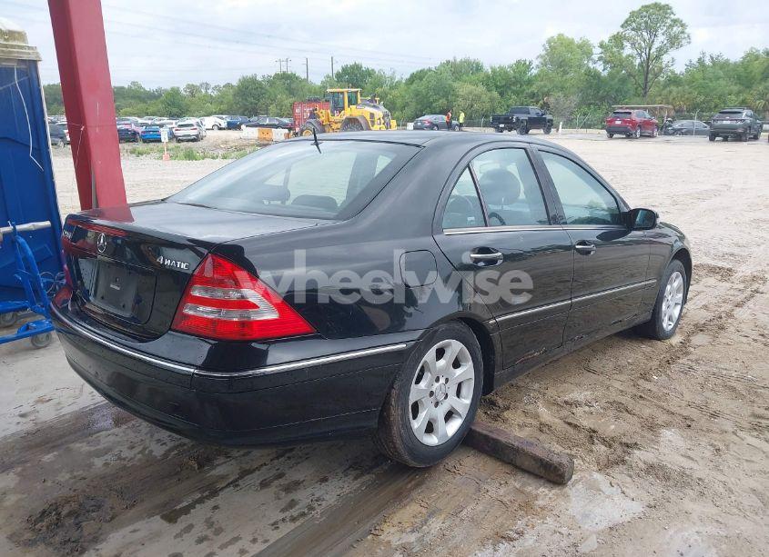 Photo 4 of 2005 Mercedes-benz C 240 LUXURY 4MATIC (VIN WDBRF81J05F557070)