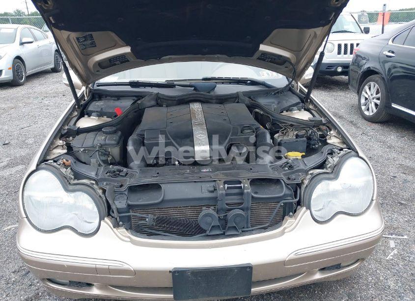 Photo 10 of 2004 Mercedes-benz C 240 4MATIC (VIN WDBRF81J14F450611)