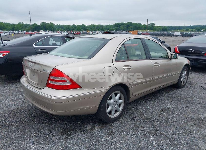 Photo 4 of 2004 Mercedes-benz C 240 4MATIC (VIN WDBRF81J14F450611)