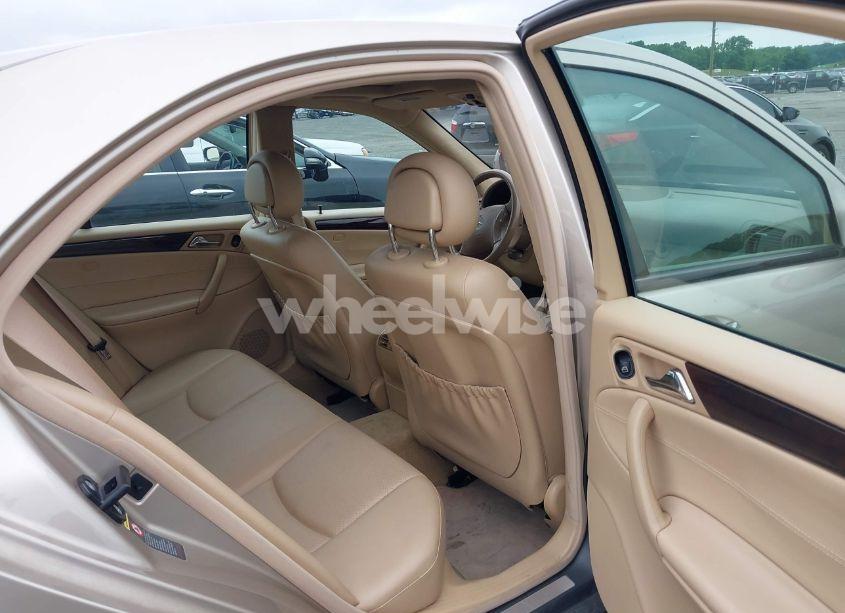 Photo 8 of 2004 Mercedes-benz C 240 4MATIC (VIN WDBRF81J14F450611)
