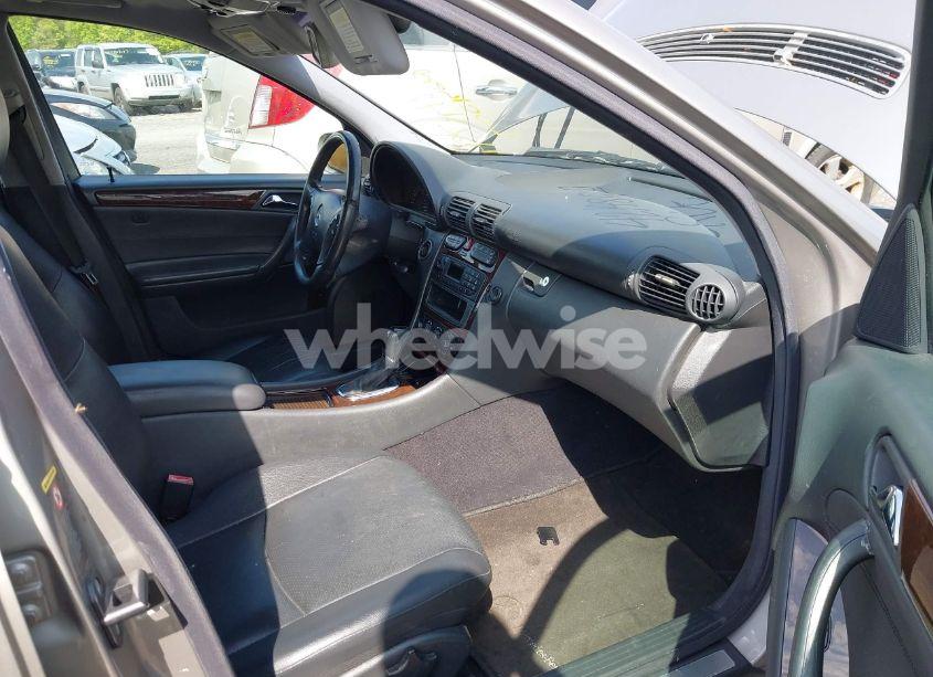 Photo 5 of 2003 Mercedes-benz C 240 (VIN WDBRF81J23F399151)