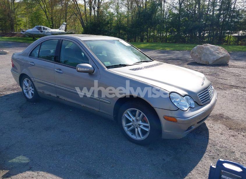 2003 Mercedes-benz C 240 (VIN WDBRF81J33F416250) main photo