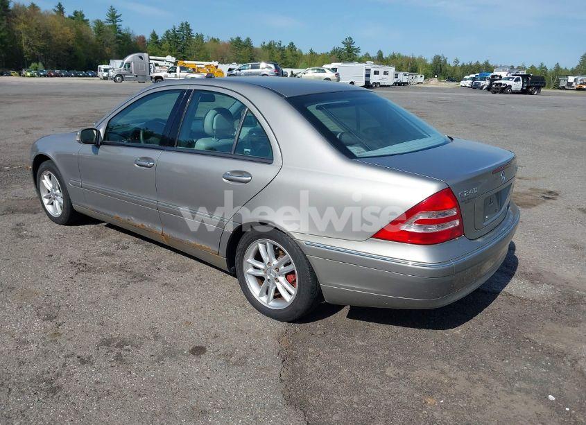 Photo 3 of 2003 Mercedes-benz C 240 (VIN WDBRF81J33F416250)