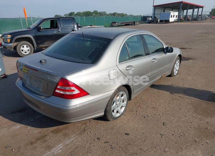 Photo 4 of 2005 Mercedes-benz C 240 LUXURY 4MATIC (VIN WDBRF81J65F665841)