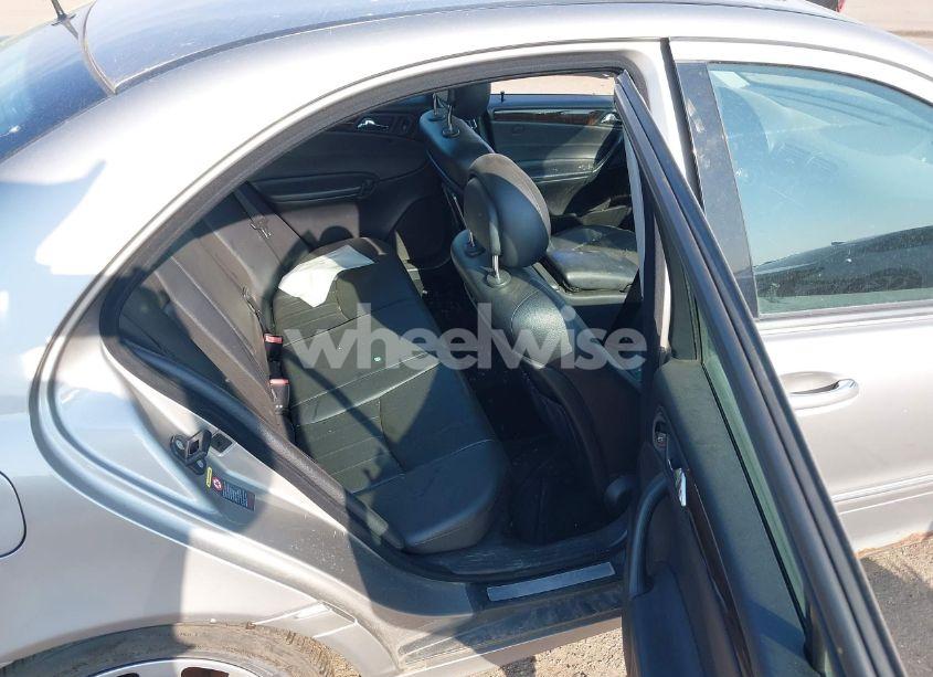 Photo 8 of 2005 Mercedes-benz C 240 LUXURY 4MATIC (VIN WDBRF81J65F665841)