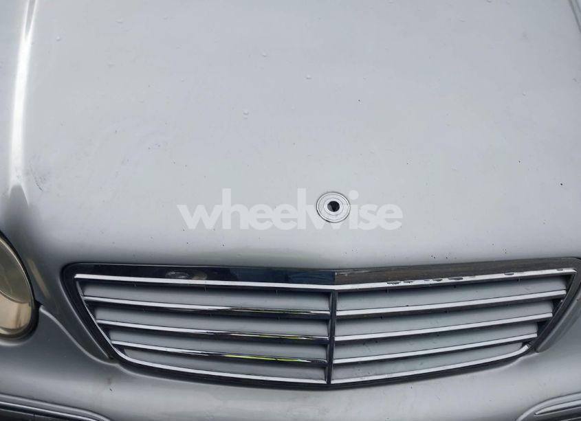 Photo 10 of 2005 Mercedes-benz C 240 LUXURY 4MATIC (VIN WDBRF81J85F562954)