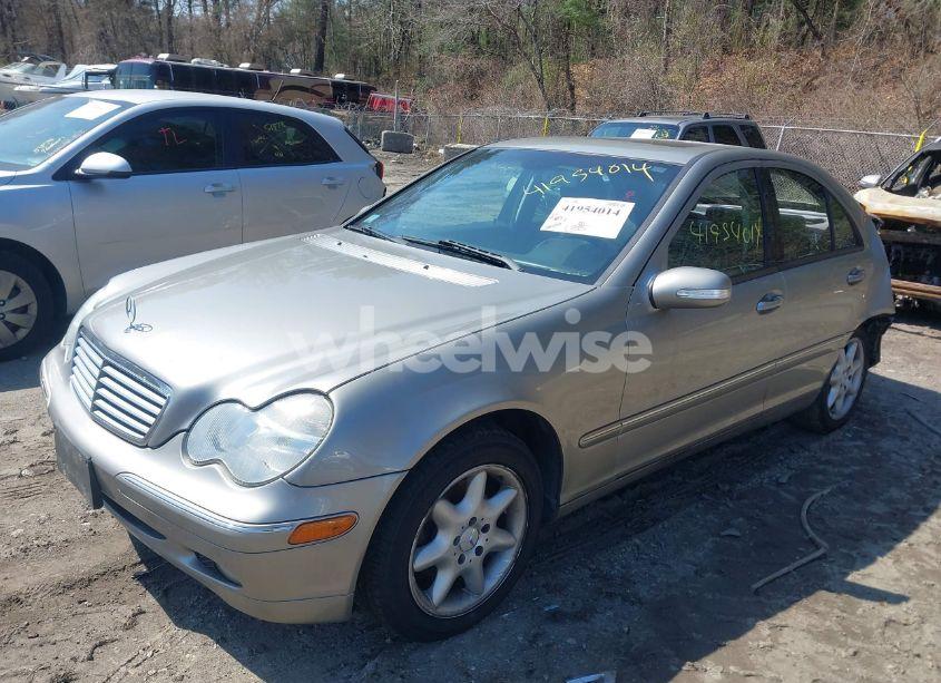Photo 2 of 2004 Mercedes-benz C 240 4MATIC (VIN WDBRF81JX4F517805)
