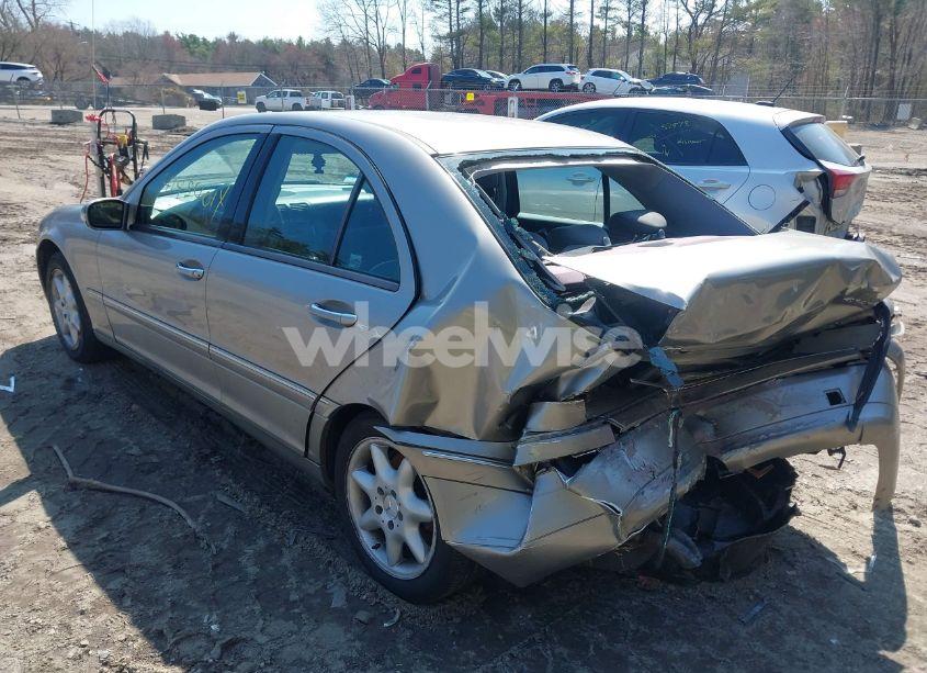 Photo 3 of 2004 Mercedes-benz C 240 4MATIC (VIN WDBRF81JX4F517805)