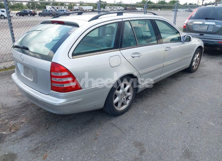 Photo 4 of 2003 Mercedes-benz C 240 (VIN WDBRH61J03F325869)