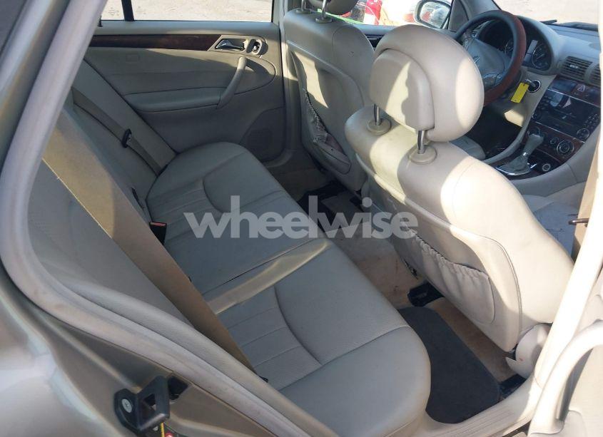Photo 8 of 2005 Mercedes-benz C 240 LUXURY (VIN WDBRH61J65F567374)
