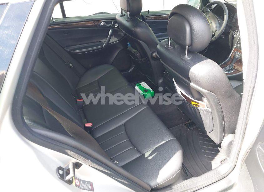 Photo 8 of 2005 Mercedes-benz C 240 LUXURY 4MATIC (VIN WDBRH81J85F611452)