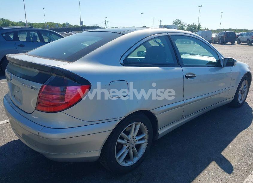 Photo 4 of 2003 Mercedes-benz C 230 KOMPRESSOR SPORT (VIN WDBRN40J73A485209)