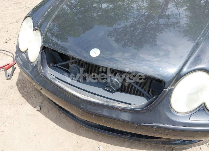 Photo 6 of 2003 Mercedes-benz Sl 500 (VIN WDBSK75F33F019196)