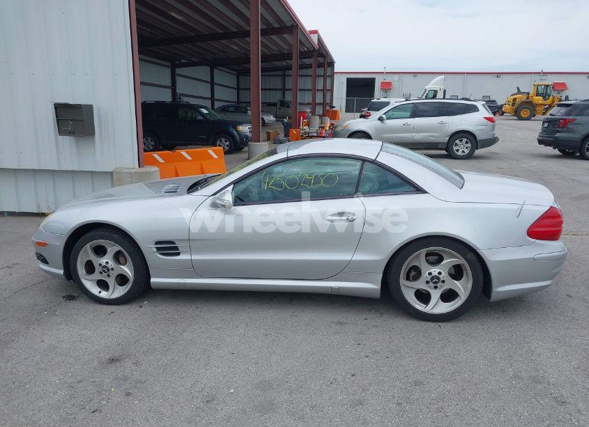 Photo 14 of 2003 Mercedes-benz Sl 500 (VIN WDBSK75F33F058662)
