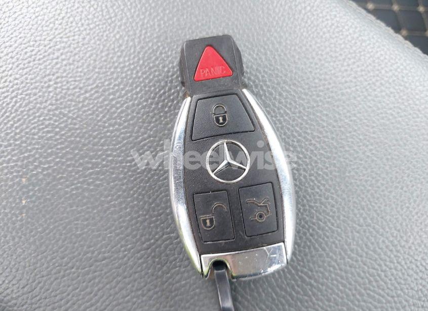 Photo 11 of 2004 Mercedes-benz Sl 500 (VIN WDBSK75F54F067493)