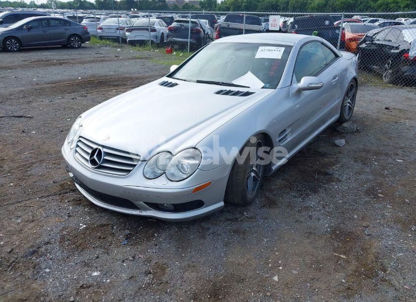 Photo 2 of 2003 Mercedes-benz Sl 500 (VIN WDBSK75F93F027609)