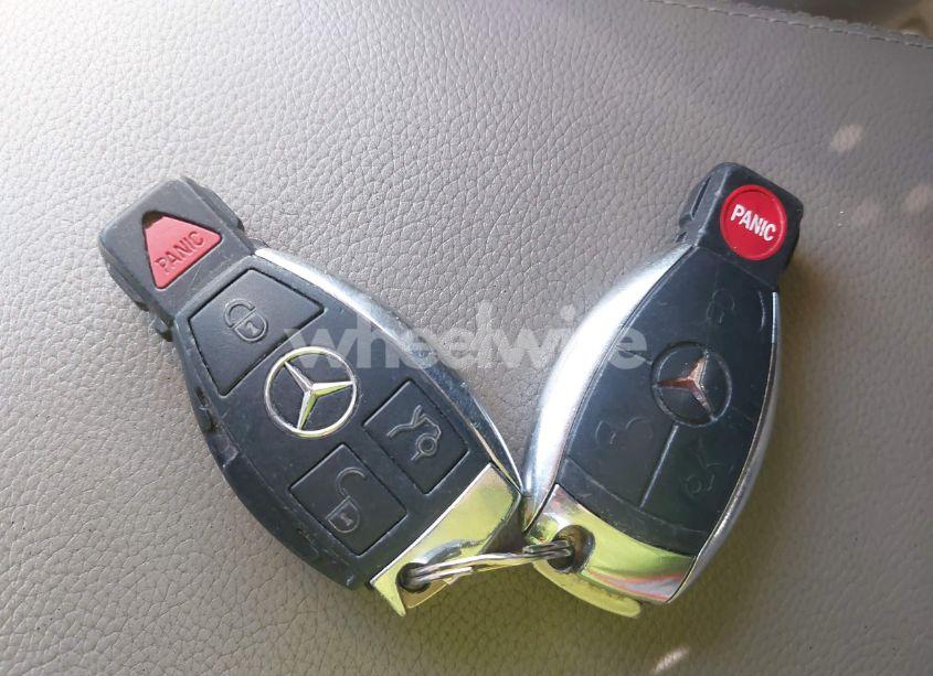 Photo 11 of 2011 Mercedes-benz Sl 550 (VIN WDBSK7BA8BF163043)