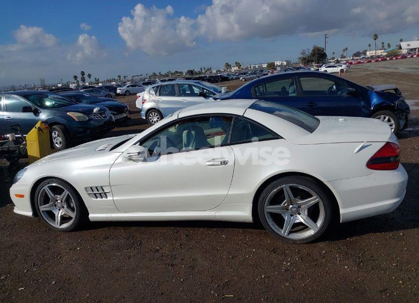 Photo 14 of 2011 Mercedes-benz Sl 550 (VIN WDBSK7BA8BF163043)