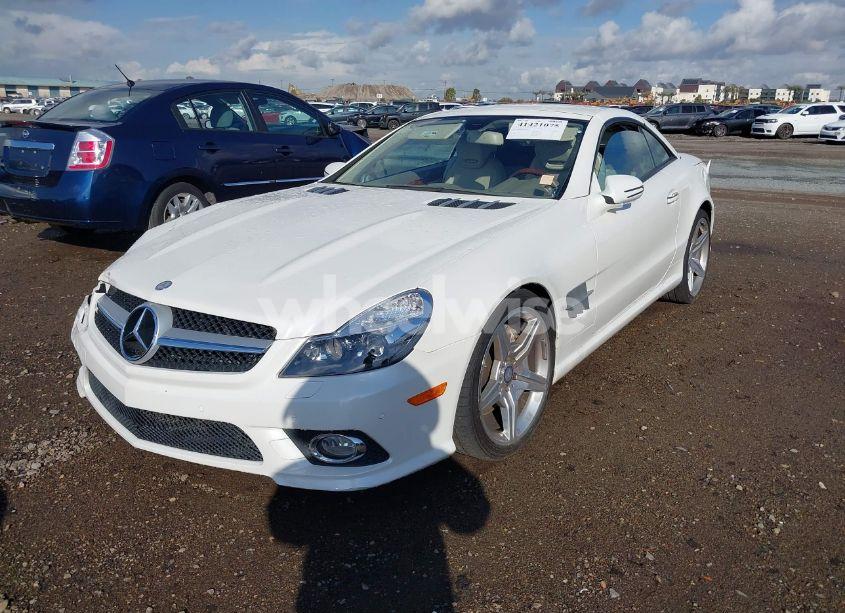 Photo 2 of 2011 Mercedes-benz Sl 550 (VIN WDBSK7BA8BF163043)