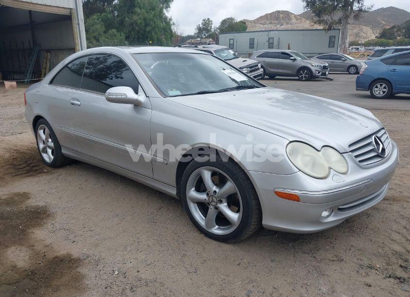 2005 Mercedes-benz Clk 320 (VIN WDBTJ65J25F133005) main photo