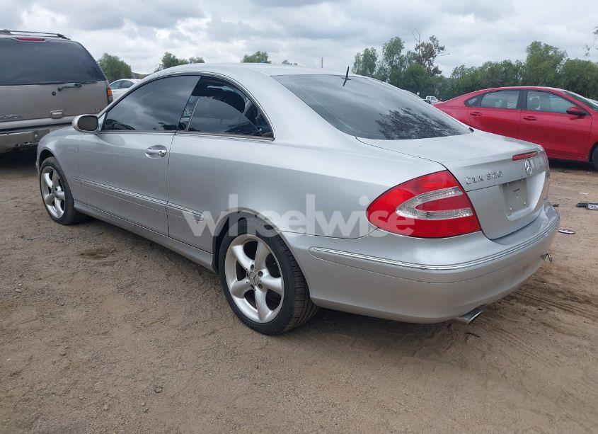 Photo 3 of 2005 Mercedes-benz Clk 320 (VIN WDBTJ65J25F133005)