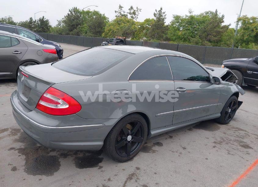 Photo 4 of 2005 Mercedes-benz Clk 500 (VIN WDBTJ75J85F145858)