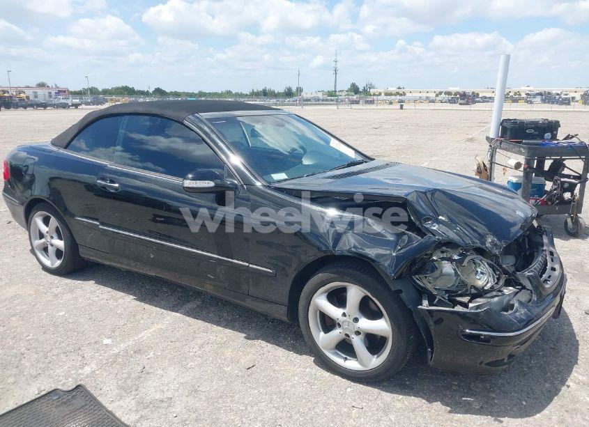 2005 Mercedes-benz Clk 320 (VIN WDBTK65J85F149075) main photo