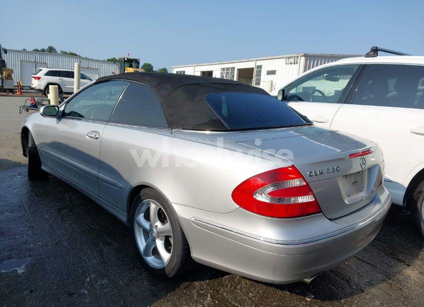 Photo 3 of 2005 Mercedes-benz Clk 320 (VIN WDBTK65J85F150968)