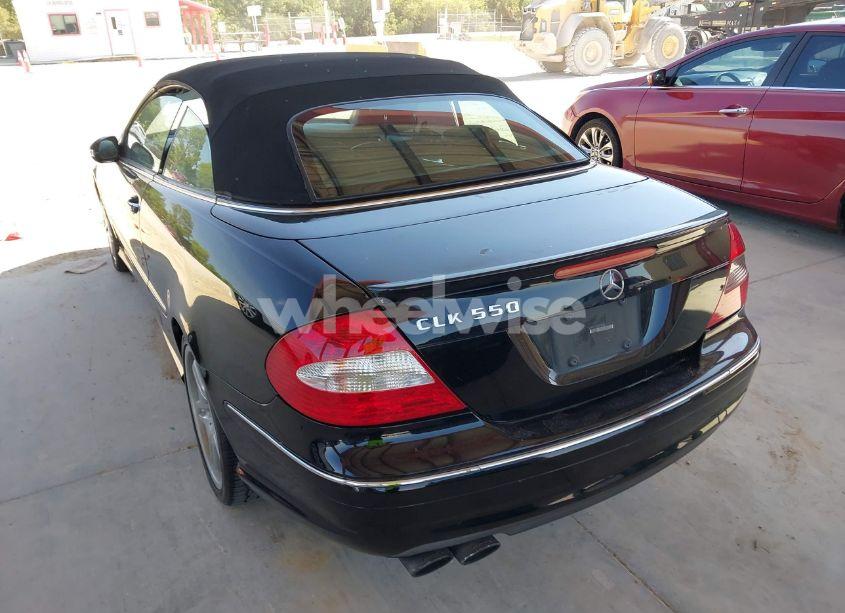 Photo 3 of 2008 Mercedes-benz Clk 550 (VIN WDBTK72F58T089686)