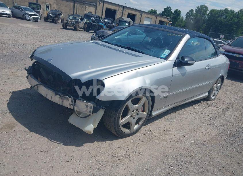 Photo 2 of 2004 Mercedes-benz Clk 500 (VIN WDBTK75G04T024842)