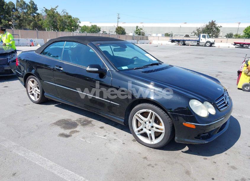 2005 Mercedes-benz Clk 500 (VIN WDBTK75G05T044607) main photo