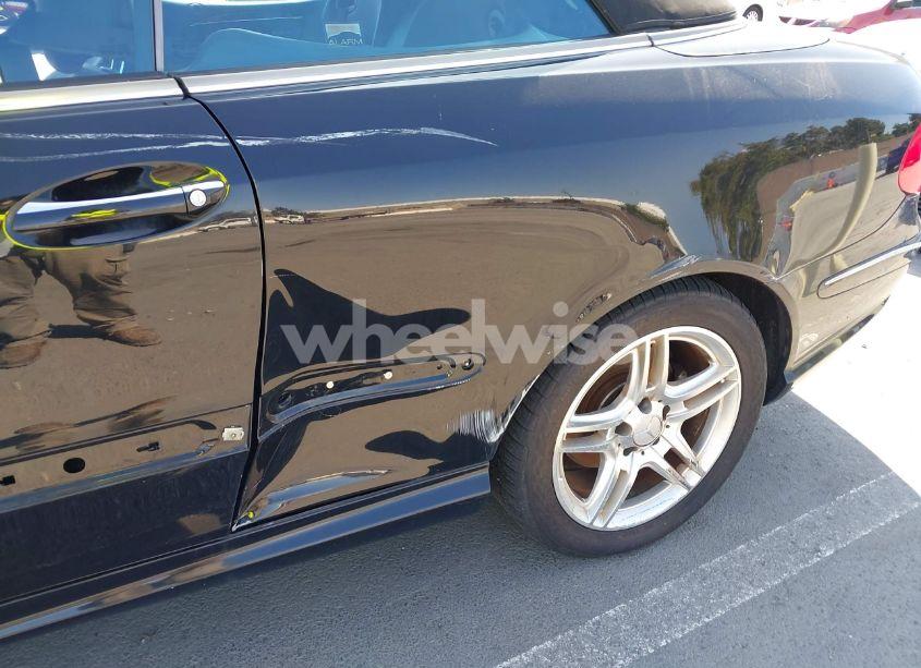 Photo 6 of 2005 Mercedes-benz Clk 500 (VIN WDBTK75G05T044607)