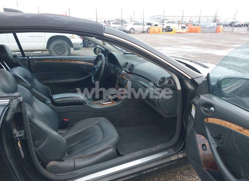 Photo 5 of 2004 Mercedes-benz Clk 500 (VIN WDBTK75G24T031470)