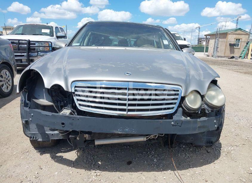 Photo 6 of 2003 Mercedes-benz E 320 (VIN WDBUF65J33A185775)