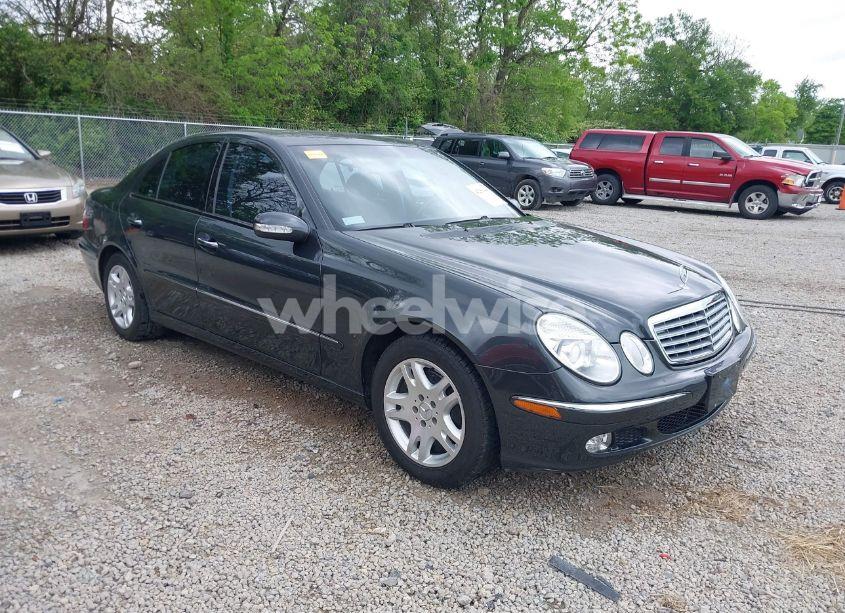 2003 Mercedes-benz E 320 (VIN WDBUF65JX3X110942) main photo