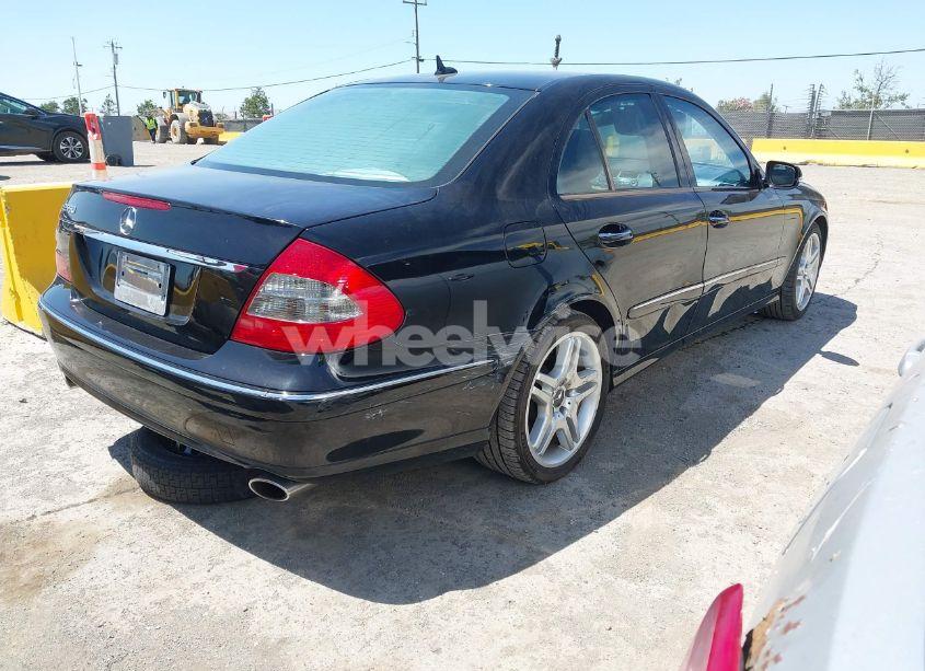Photo 4 of 2007 Mercedes-benz E 550 (VIN WDBUF72X57B021832)