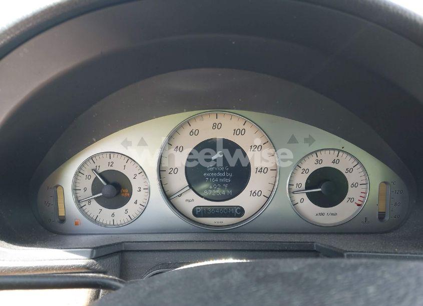 Photo 7 of 2007 Mercedes-benz E 550 (VIN WDBUF72X57B021832)