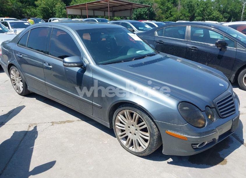 2008 Mercedes-benz E 550 (VIN WDBUF72X58B236693) main photo