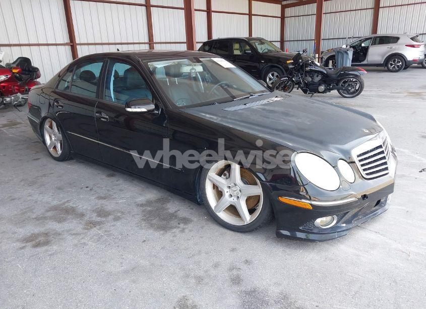 2009 Mercedes-benz E 550 (VIN WDBUF72XX9B436602) main photo