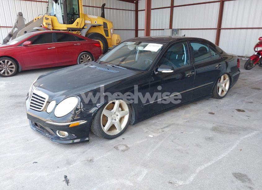 Photo 2 of 2009 Mercedes-benz E 550 (VIN WDBUF72XX9B436602)