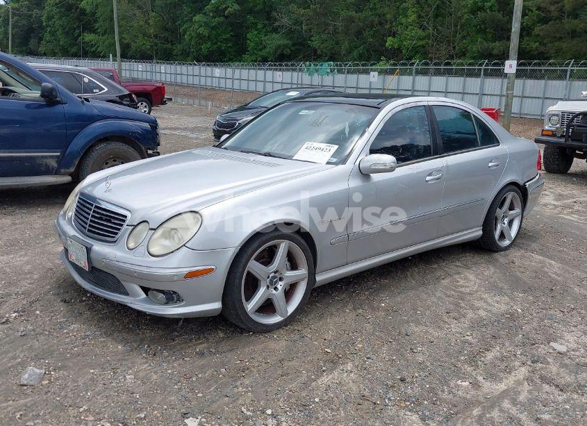 Photo 2 of 2005 Mercedes-benz E CLASS (VIN WDBUF76J75A648427)