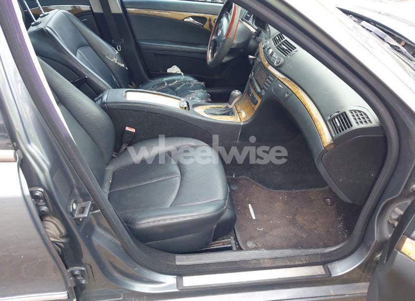 Photo 5 of 2008 Mercedes-benz E 350 4MATIC (VIN WDBUF87X98B284275)