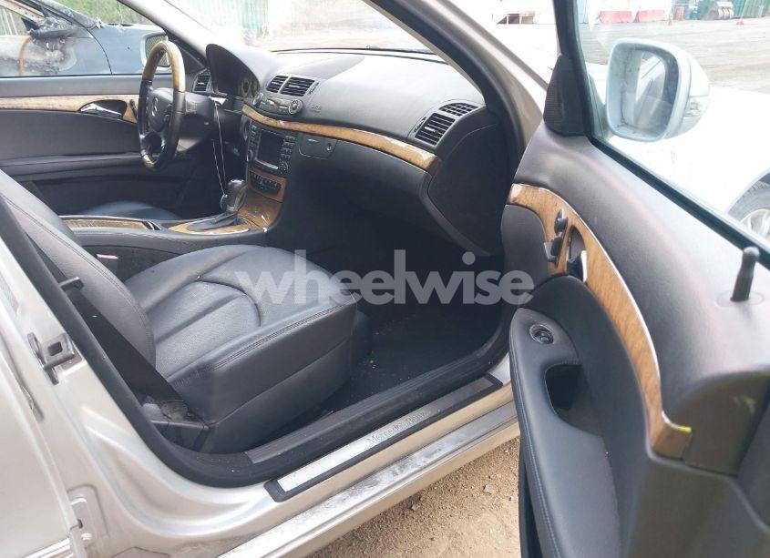 Photo 5 of 2008 Mercedes-benz E 350 4MATIC (VIN WDBUF87XX8B298170)